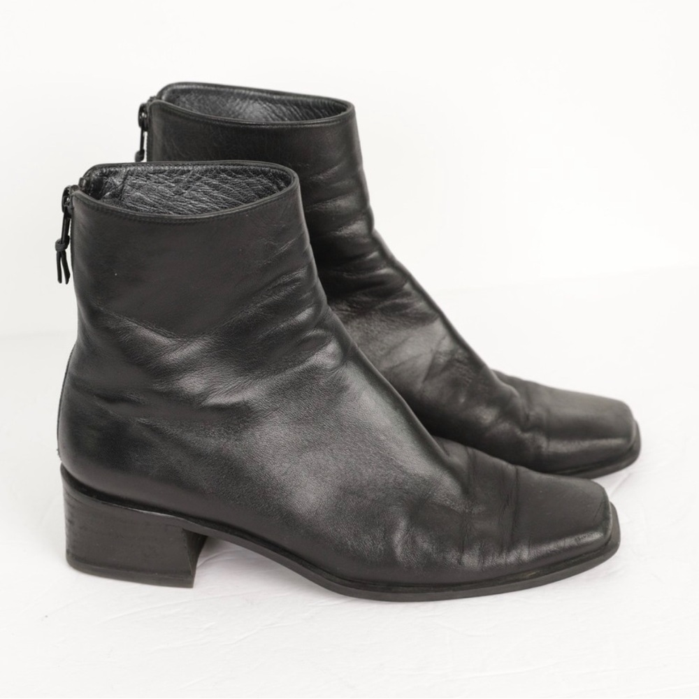 Stuart Weitzman Black Booties Size 7.5 Block Heel Low Boots Leather